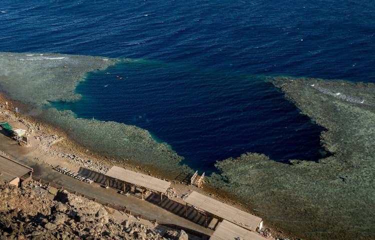 Blue Hole di Dahab